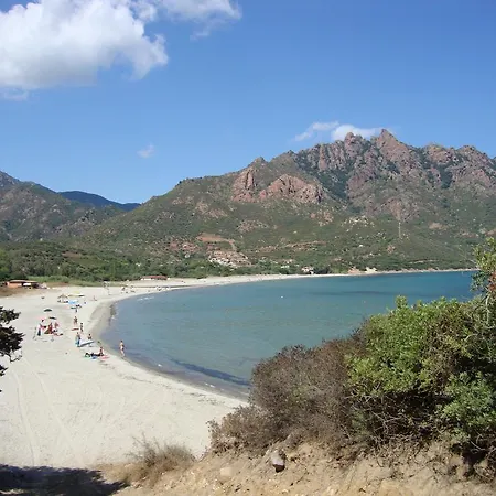 别墅 La Pazienza Marina di Gairo